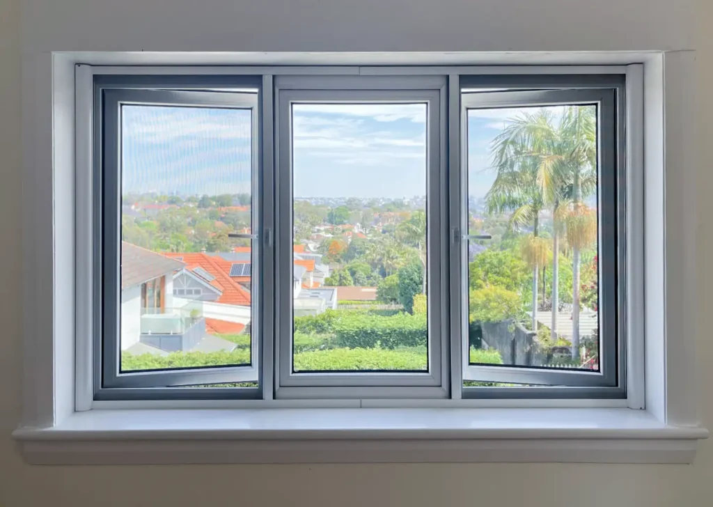 retractable flyscreens